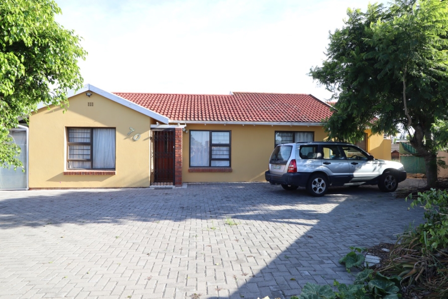 3 Bedroom Property for Sale in Greenshields Park Eastern Cape